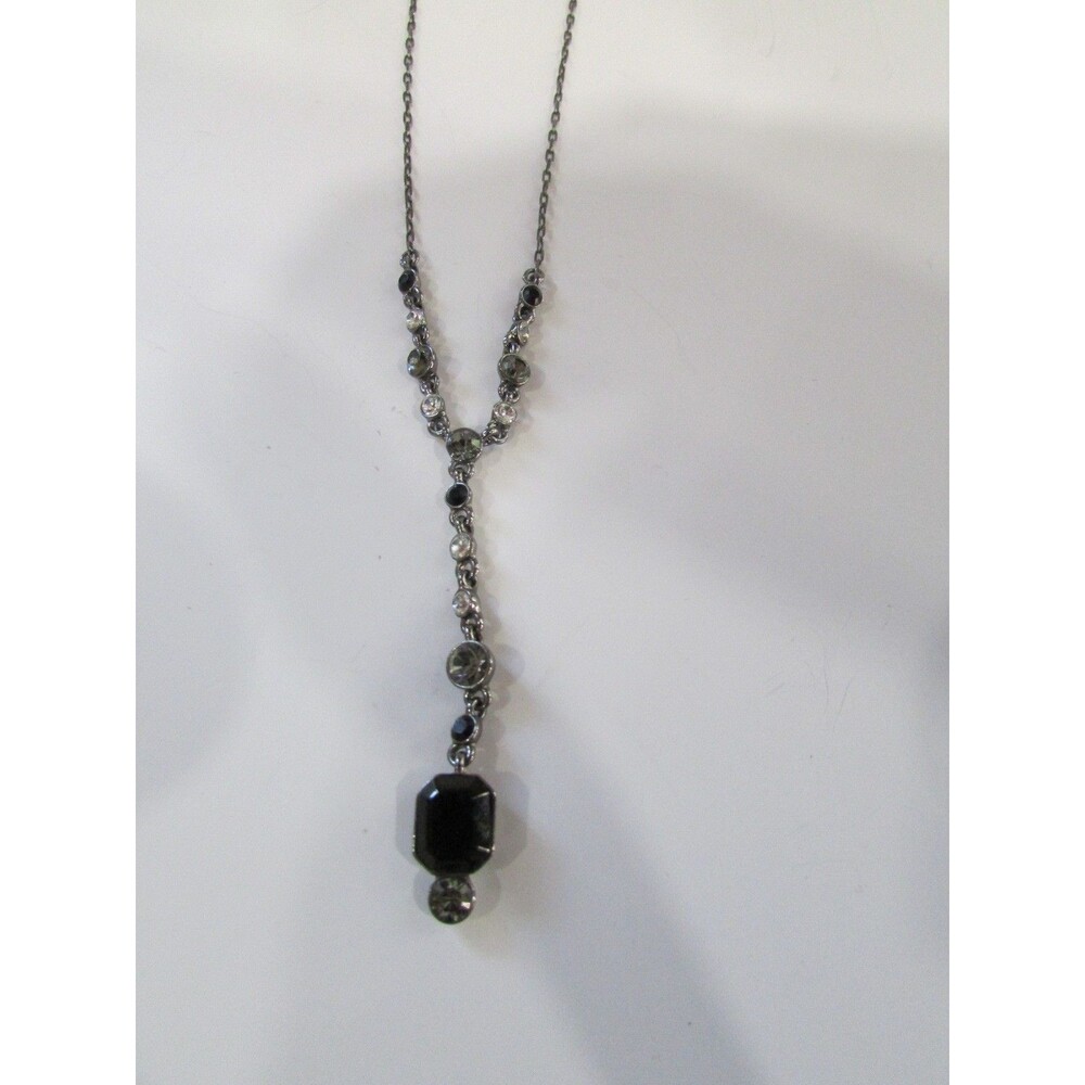Givenchy Vintage Elegant Black tone 14" Chain with Teardrop Necklace